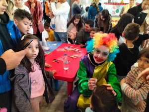 Köyceğizli Çocuklar Yeni Yıl Öncesi Eğlendi