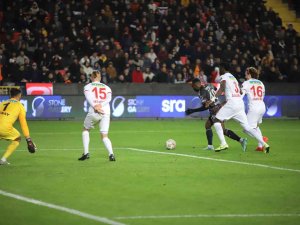 Spor Toto Süper Lig: Gaziantep Fk: 1 - Beşiktaş: 1 (Maç Sonucu)