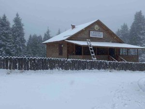 Karabük’te Yüksek Kesimler Beyaz Örtüyle Kaplandı
