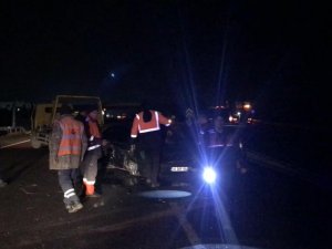 Ankara’da Otomobiliyle Bariyerlere Çarpan Sürücü Yaşamını Yitirdi