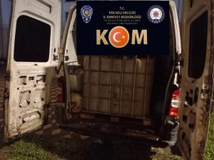 Durdurulan Panelvandan 3 Tona Yakın Akaryakıt Ele Geçirildi: 3 Gözaltı
