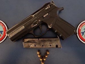 Van’da Toplam 72 Yıl Hapis Cezası Bulunan 33 Şahıstan 19’u Tutuklandı