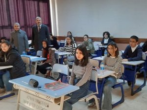 Efeler’de Ortaokul Öğrencileri Matematik İle Yarıştı