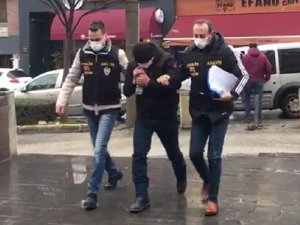 Babayı Öldürüp Oğlunu Yaralayan Sanığın Cezasına 11 Ay Eklendi