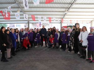 Mezitli İ̇stiklal Mahallesi Kadın Üretici Pazarı Açıldı