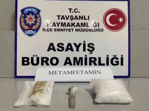 Kütahya’da Piyasa Değeri Yaklaşık 83 Bin 783 Tl Olan Uyuşturucu Ele Geçirildi