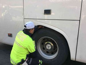 15 Temmuz Demokrasi Otogarı’nda Kış Lastiği Denetimi