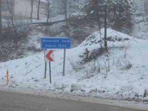 Karabük’te Kar Yağışı Etkili Oluyor