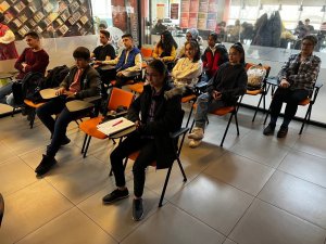 Mardin Büyükşehir Belediyesi Gençlik Merkezinde Yks Kursları Devam Ediyor