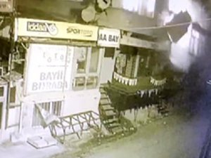 Avcılar’da Kiracının Yakıp Kaçtığı Evin Patlama Anı Kamerada