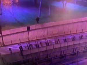 İ̇stanbul’da Halk Tv Youtube Koordinatörünün Duvardan Atladığı Anlar Kamerada