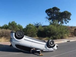 Takla Atıp 100 Metre Sürüklenen Otomobilde Can Pazarı
