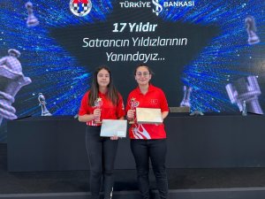 Gaziantep Kolej Vakfı’nın Satrançtaki Yıldızları Ödüllendirildi