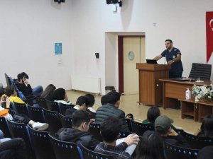 Kedi Beslemesinde Doğru Bilenen Yanlışlar