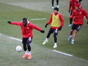 Sivasspor Teknik Direktörsüz Çalıştı