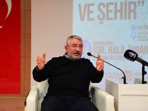 Başkan Aşgın Üniversiteli Gençlerle Buluştu