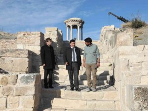 Kibyra Antik Kenti’nin Görkemli Çeşmesi Ayağa Kaldırıldı