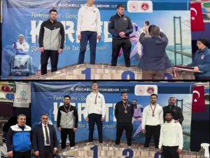 Milli Karateci Sokak Ortasında Bıçaklandı