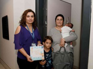 Kuşadası Belediyesi’nden 280 Bebeğe Hoşgeldin Ziyareti