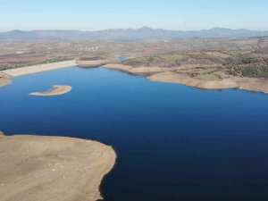 ’Bin Pınarlı İ̇da’ Olarak Geçen Kaz Dağları’ndan Beslenen Bayramiç Barajı Dolmaya Başladı