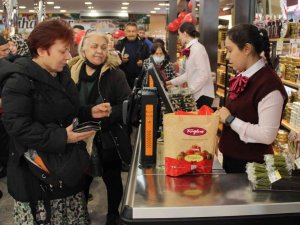 Tuğba Kuruyemiş 103. Şubesini İ̇zmir’de Hizmete Açtı