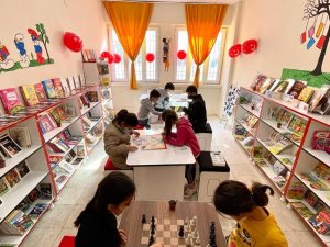 Uludere’de Kütüphanesiz Okul Kalmadı