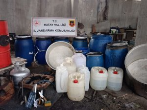 Hatay’da 1 Ton Sahte Alkol Ele Geçirildi