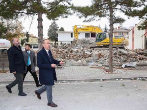 Meram’a Yeni Kazandırılan Caddelerde Çalışmalar Sürüyor