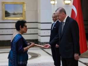 Cumhurbaşkanı Erdoğan, Sri Lanka Büyükelçisi Saranya Hasanthi Urugodawatte Dissanayake’yi Kabul Etti