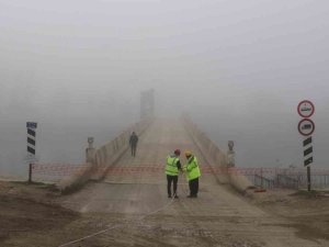 Tarihi Tunca Köprüsü Araç Ve Yaya Trafiğine Kapatıldı