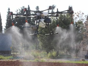 Aü Ziraat Fakültesi’ne Eğitim Ve Ar-ge Amaçlı İlaçlama Dronu Hibe Edildi