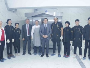 Muğla’da Meslek Lisesinde Ekmek Üretimi Başladı