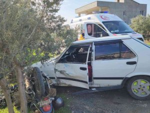 Hatay’da Otomobil İle Motosiklet Çarpıştı: 2 Yaralı