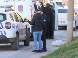 Kartal’da Feci Kaza: Yolun Karşısına Geçmek İsterken Hayatını Kaybetti