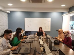 Mardin’de Gençlik Merkezlerinden Açılan Kurslar Devam Ediyor