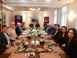 Rektör Erdal Derece İle Anadolu Üniversitesine Yerleşen Öğrencilerle Bir Araya Geldi