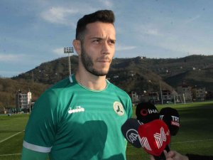 Hakan Keleş: "İ̇lk Yarıda Hedefimiz 20 Puan Üzerine Çıkabilmek"