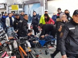 Balıkesir’de Cadde Ortasında Bıçaklı Kavga: 1 Ölü, 1 Yaralı
