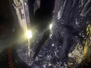 Bacadan Çıkan Yangın Evi Kül Etti