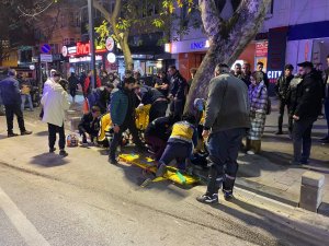 Savrulan Motosiklet 30 Metre Sürüklendi, 2 Kişi Ağır Yaralandı... O Anlar Kamerada