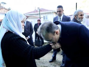 Şehit Ailesinden Hayır Duası Aldı