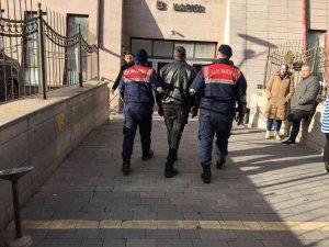 Aranması Olan Şahıs Jandarma Ekiplerince Yakalandı