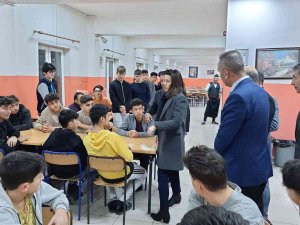 Vali Yardımcısı Dilce, Fen Lisesi Öğrencileriyle Buluştu