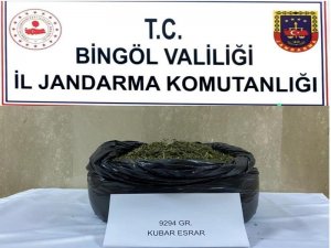 Bingöl’de Menfez Altına Gizlenmiş 9 Kilo Esrar Ele Geçirildi