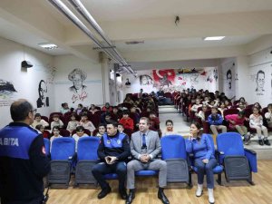 Yalova’da Zabıtadan Bilinçli Tüketici Eğitimi