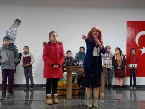Elçin Yalçıneli, Özalplı Miniklere Bilimi Sevdirdi