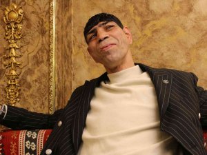 Diyarbakır’ı Dünyaya Tanıtan Adam: ’Hiko Baba’ Günde 500 Fotoğraf Çektiriyor