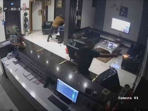 Manisa’da Bir Otelde Film Gibi Çatışma