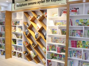 Pkk Yandaşları Yakmıştı, Devlet Eliyle Siirt’te Kütüphanesiz Okul Kalmadı