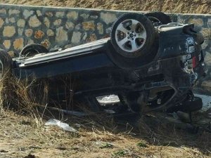 Takla Atan Otomobil Şarampole Devrildi: 1 Ölü, 3 Yaralı